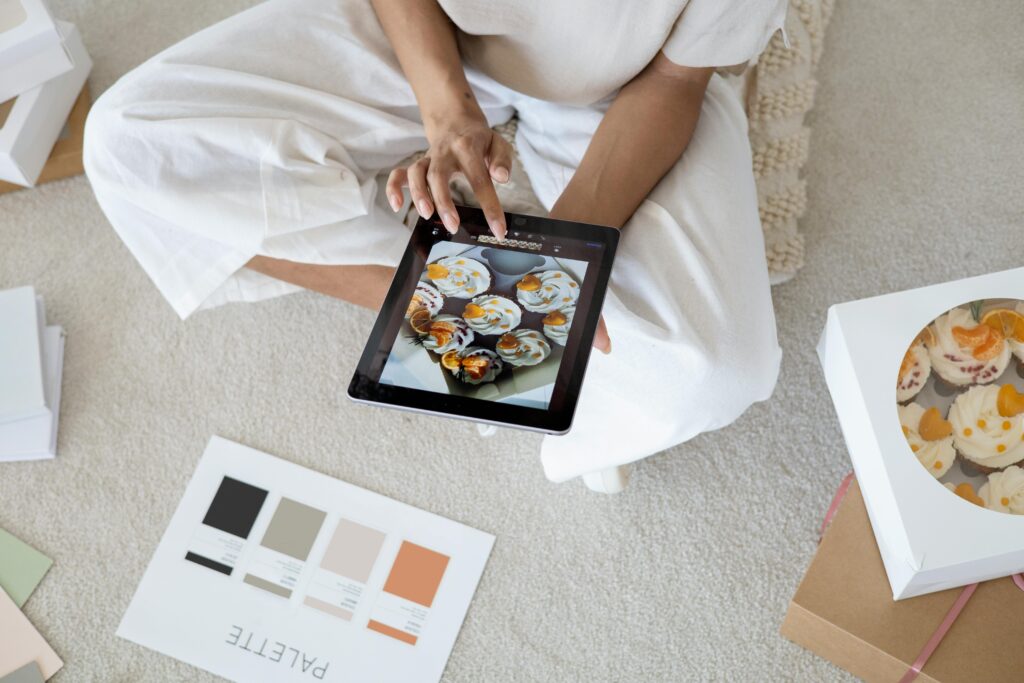 How to Properly Cool and Frost Your Creations