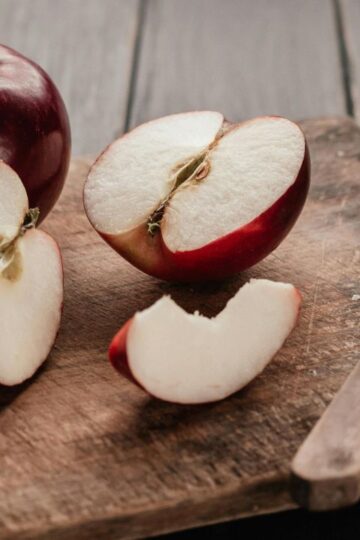 Magic Apple Introduction to Nature’s Most Powerful Fruit